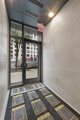 Rented by L Rose Realty (Brokerage) | media 48