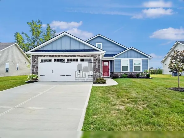 7009 E Bean Blossom Dr, Camby, IN 46113
