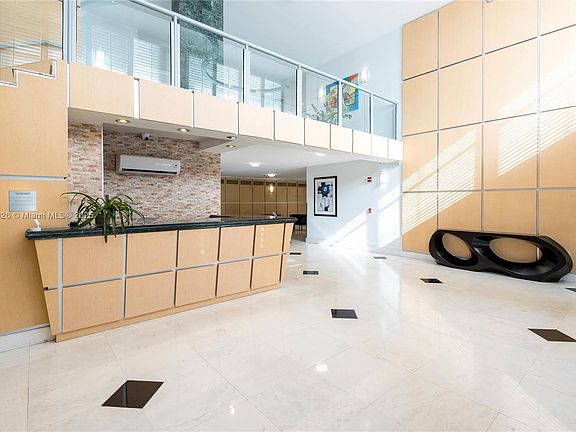 5th image of 6770 Indian Creek Dr APT 5