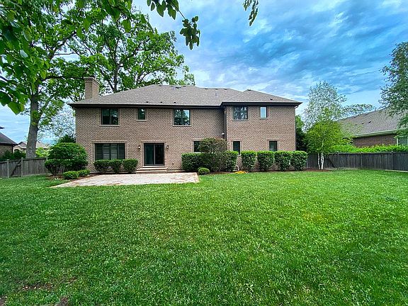 3rd image of 1146 Sycamore Dr