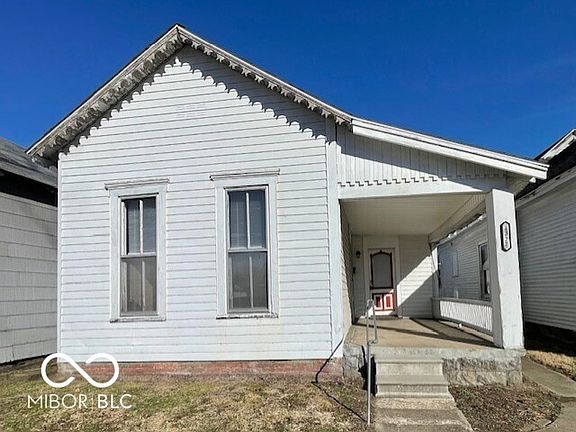 2nd image of 1327 Sycamore St