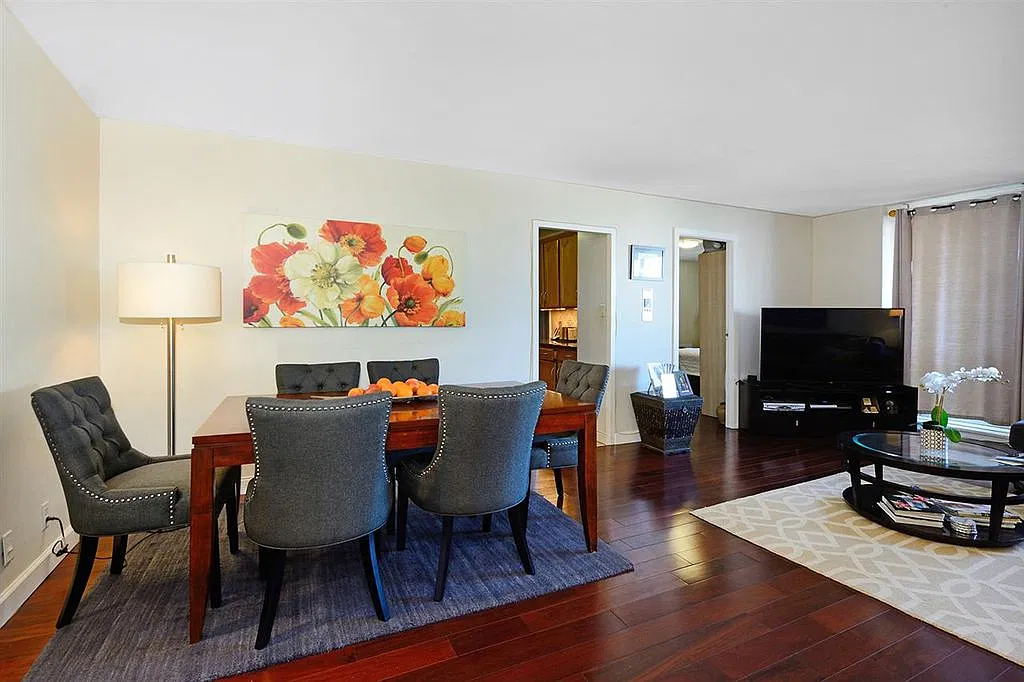 2 bed, 1120 sqft, $3,175 — Photo 1