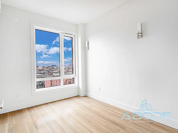 4th image of 560 Baltic St #6A