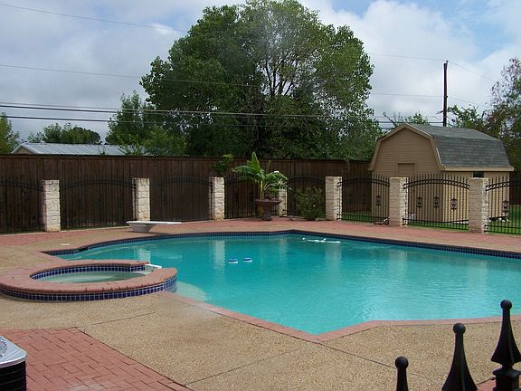 3rd image of 5301 Bama Dr