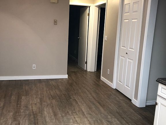 4th image of 296 Lincoln St