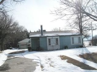 523 W 6th St, Ellinwood, KS 67526