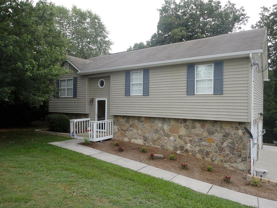 1st image of 122 Windy Hill Dr