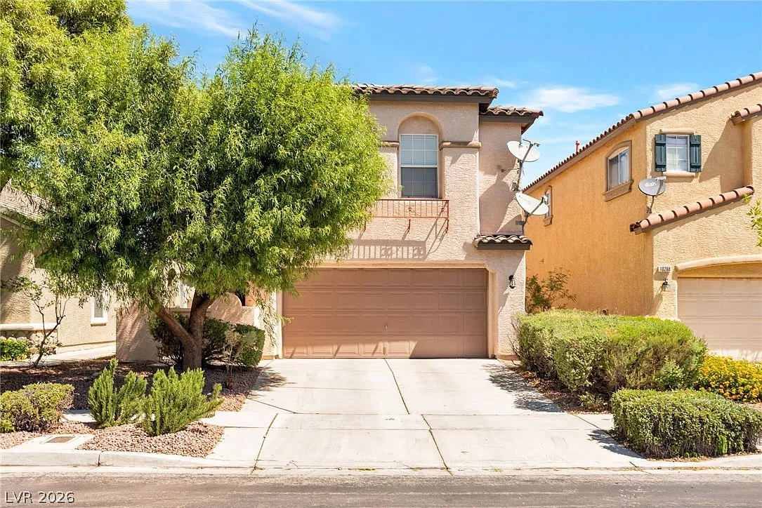 3 bed, 2.5 bath, 1675 sqft, $2,395 — Photo 1