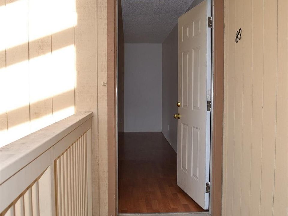 1st image of 328 Northbank Ct APT 82