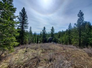 11 Sarah Way, Cascade, ID 83611