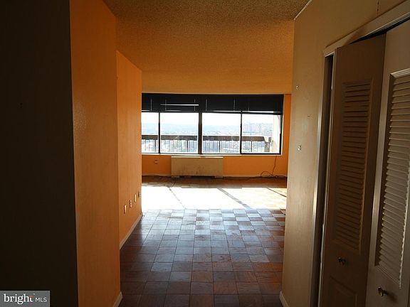 3rd image of 3705 S George Mason Dr APT 1914S
