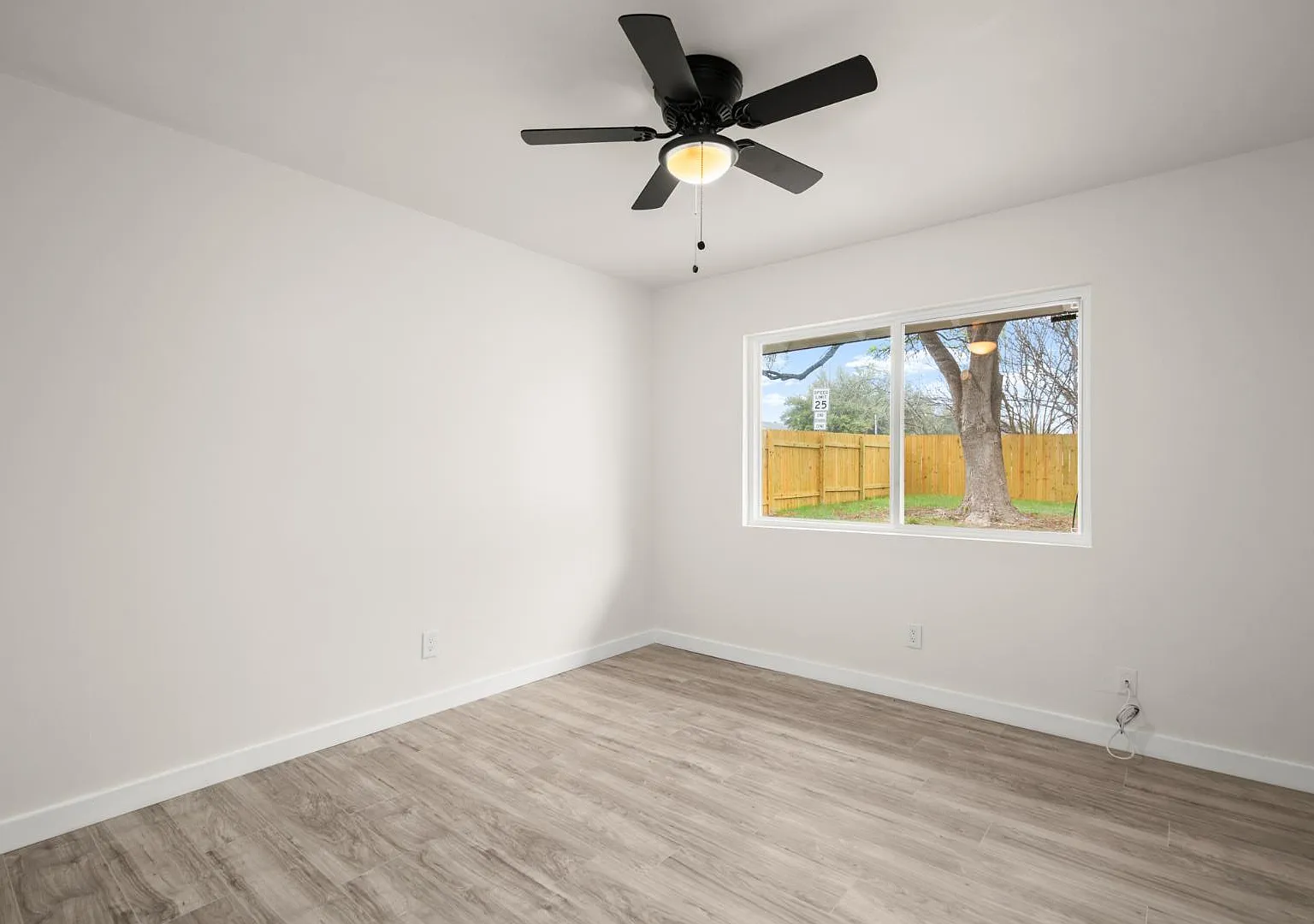 2100 Deadwood Dr — Photo 4