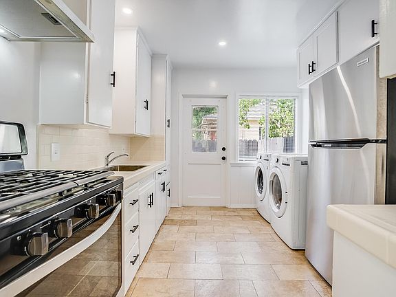 4th image of 4244 1/2 Tujunga Ave #4244-1/2