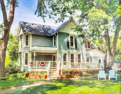 34002 Grand River Ave, Farmington, MI, 48335