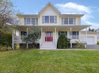 37 Red Maple Way, New windsor, NY 12553