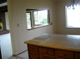 32625 50th Pl SW #1, Federal Way, WA 98023