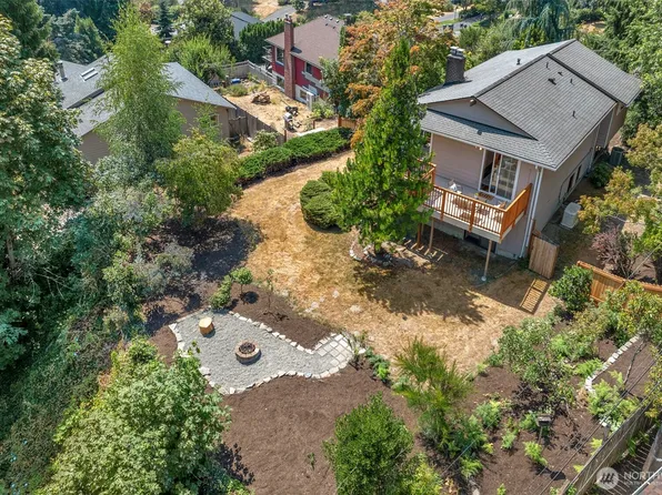 19524 53rd Avenue NE, Lake Forest Park, WA 98155