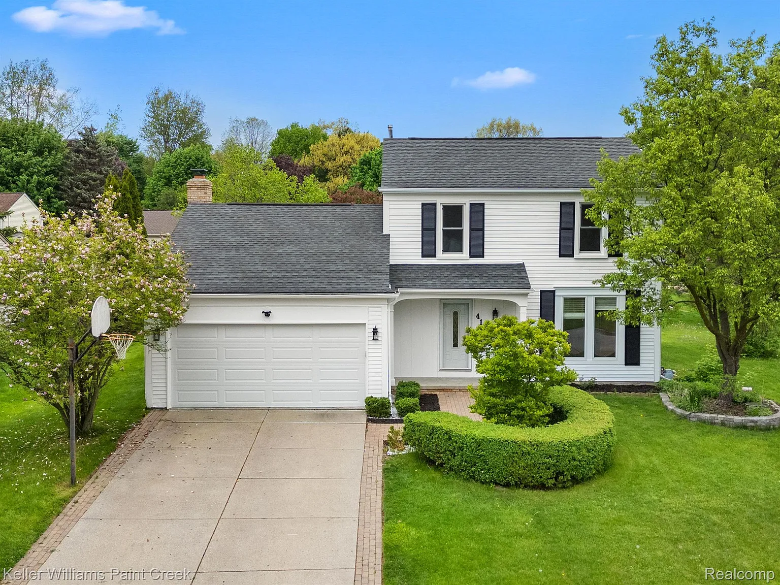413 Dalton Dr photo 1