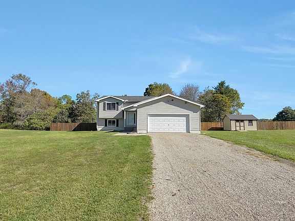 2nd image of 12700 Rich Ln