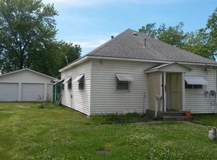 1315 N 10th St, Neodesha, KS 66757