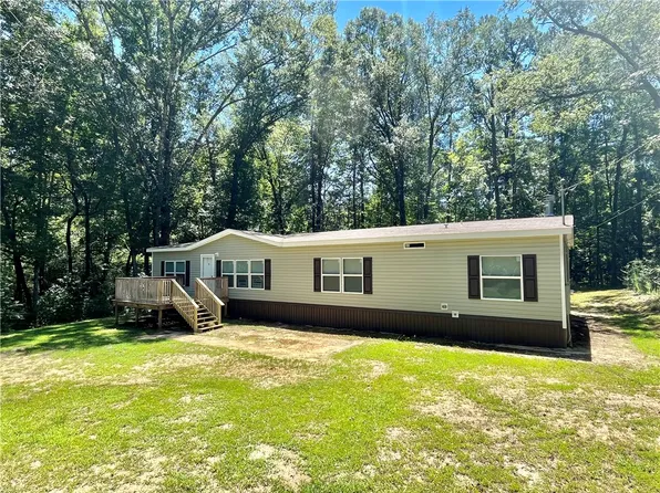 2203 Center St, Tuskegee Institute, AL 36088