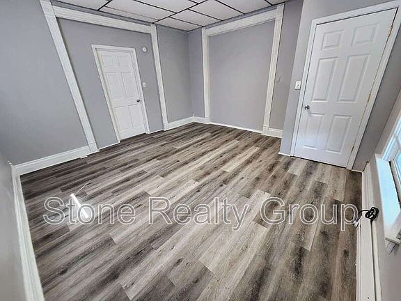 4th image of 121 Gilbert Ave APT 1