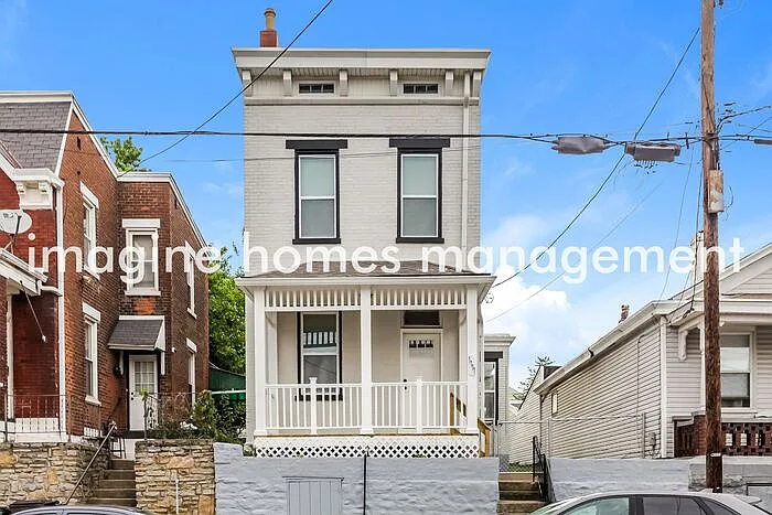 1111 Columbia St