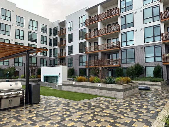 2nd image of 200 Linden Ave #417