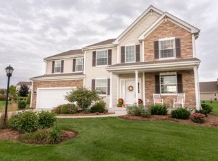 2192 Willow Pond Way, Grafton, WI 53024