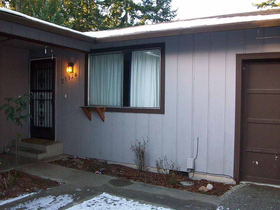 1st image of 21924 88th Ave E