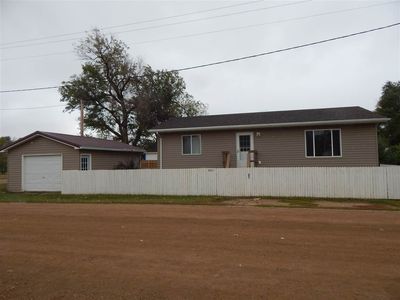 401 1st St, Nisland, SD, 57762