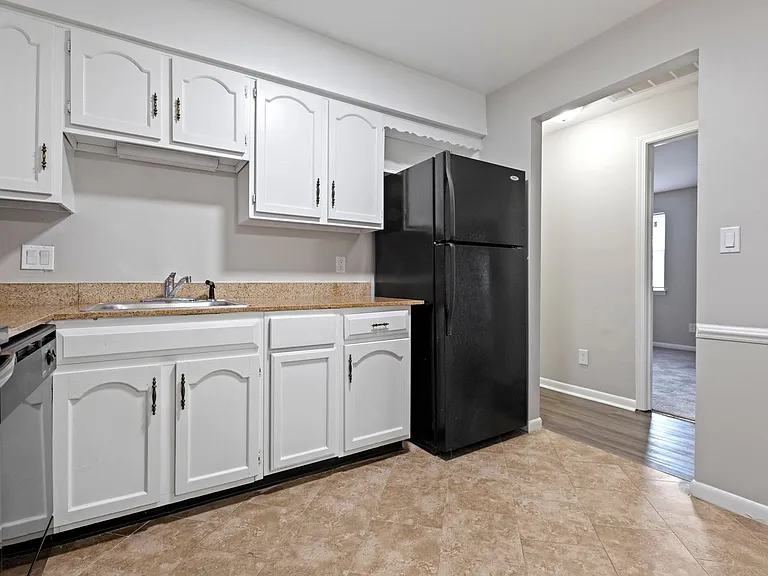 The Lenox Apartment Homes — Photo 64