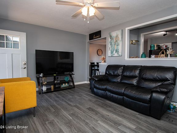 3rd image of 8909 Cottingham Way