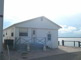 1067 Nettles Blvd, Jensen Beach, FL 34957