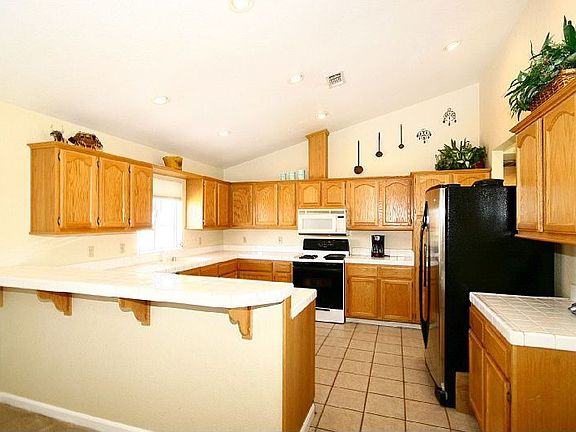 4th image of 4115 Kapaka Ln