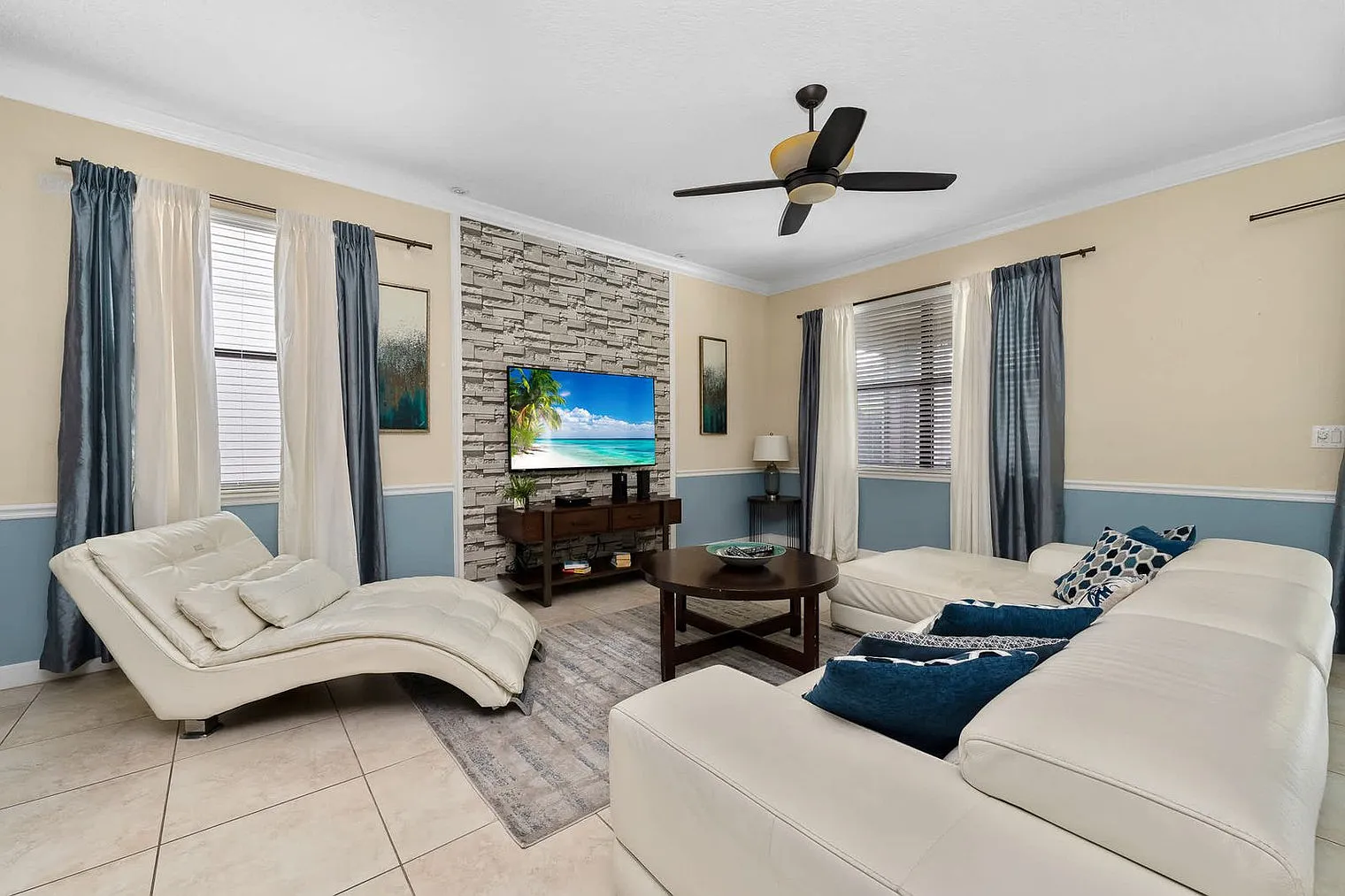 7 bed, 5.0 bath, 3519 sqft, $8,387 — Photo 1