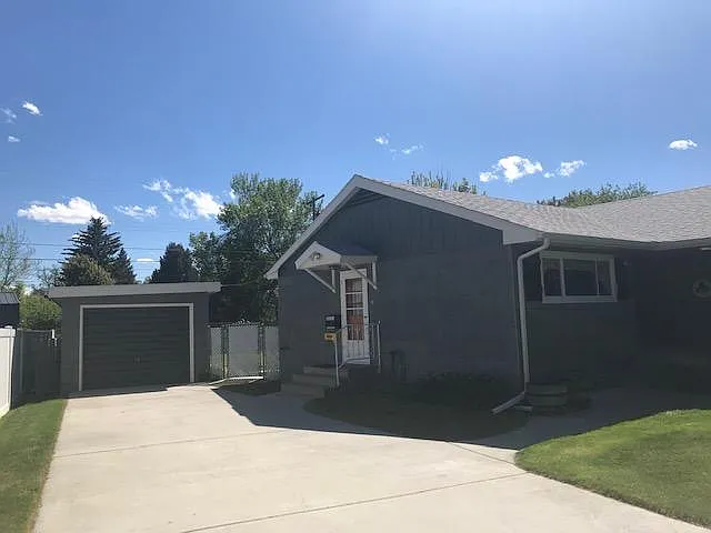 3 bed, 1223 sqft, $2,000 — Photo 2