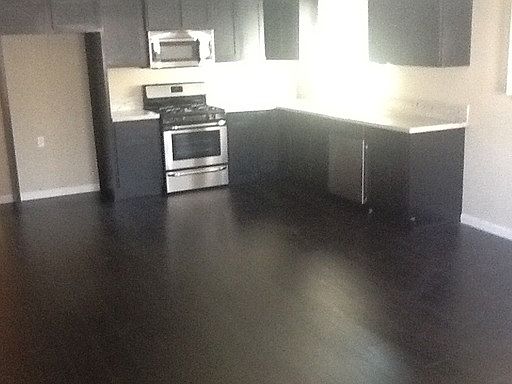 2nd image of 1532 W 52nd St