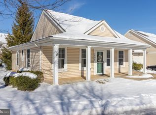 1004 Parade Ln, Mount Airy, MD 21771