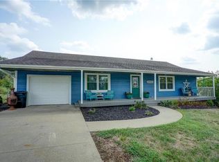 3215 Lowman Rd, Smithville, MO 64089