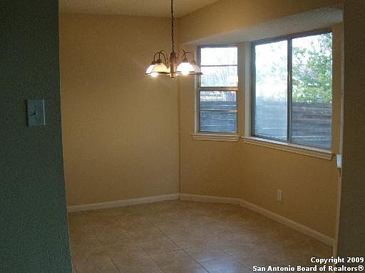 3rd image of 10622 S GREEN TIMBER DR