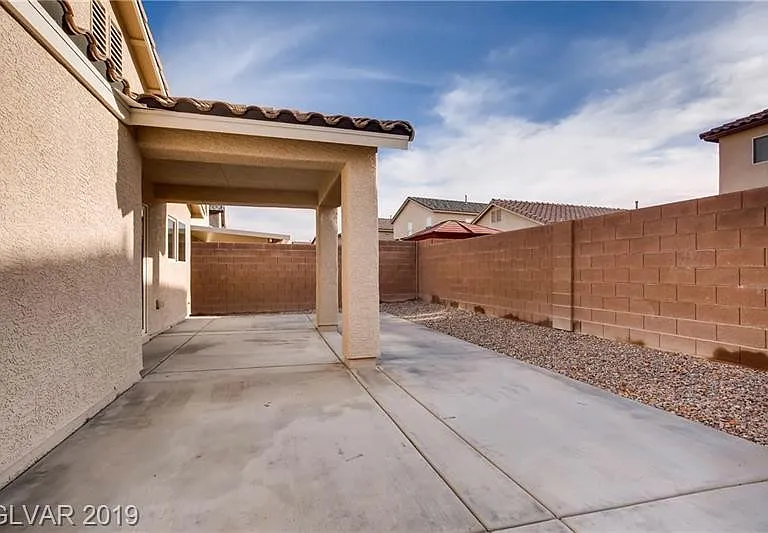 8645 Palomino Ranch St — Photo 25