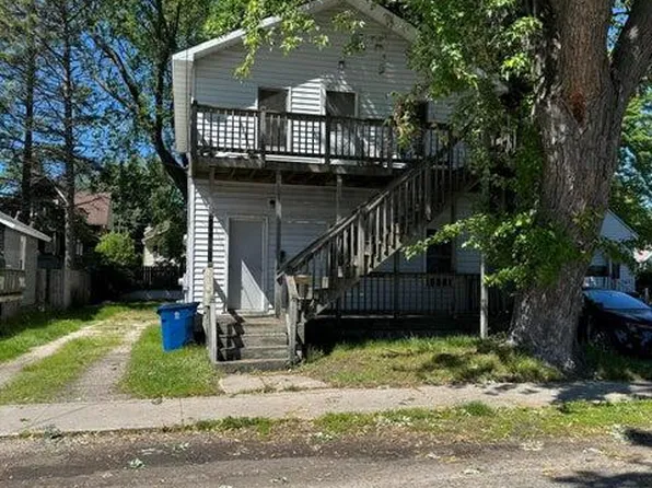 264 6th Ave, Manistee, MI 49660