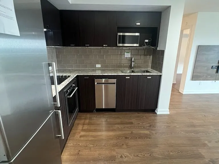 255 Village Green Sq #705 — Photo 2