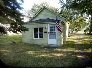 2874 Elm St, Sanborn, NY 14132