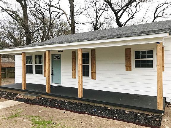 2nd image of 210 Dogwood Ln