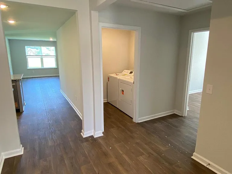 613 Perch Ln — Photo 3
