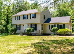 14 Hilltop Cir, West Newbury, MA 01985