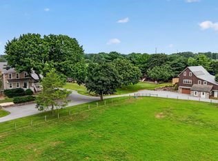 715 Fallowfield Rd, Atglen, PA 19310