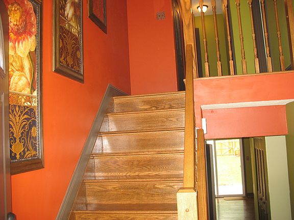 Foyer/stairwell